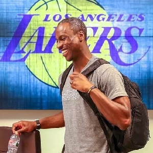 球场瞬间沸 球场瞬间沸